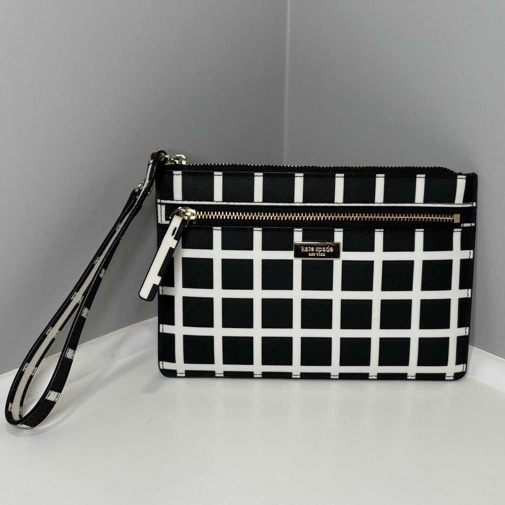 Kate Spade Laurel Way Tinie Wristlet Black and White Checkered Pattern